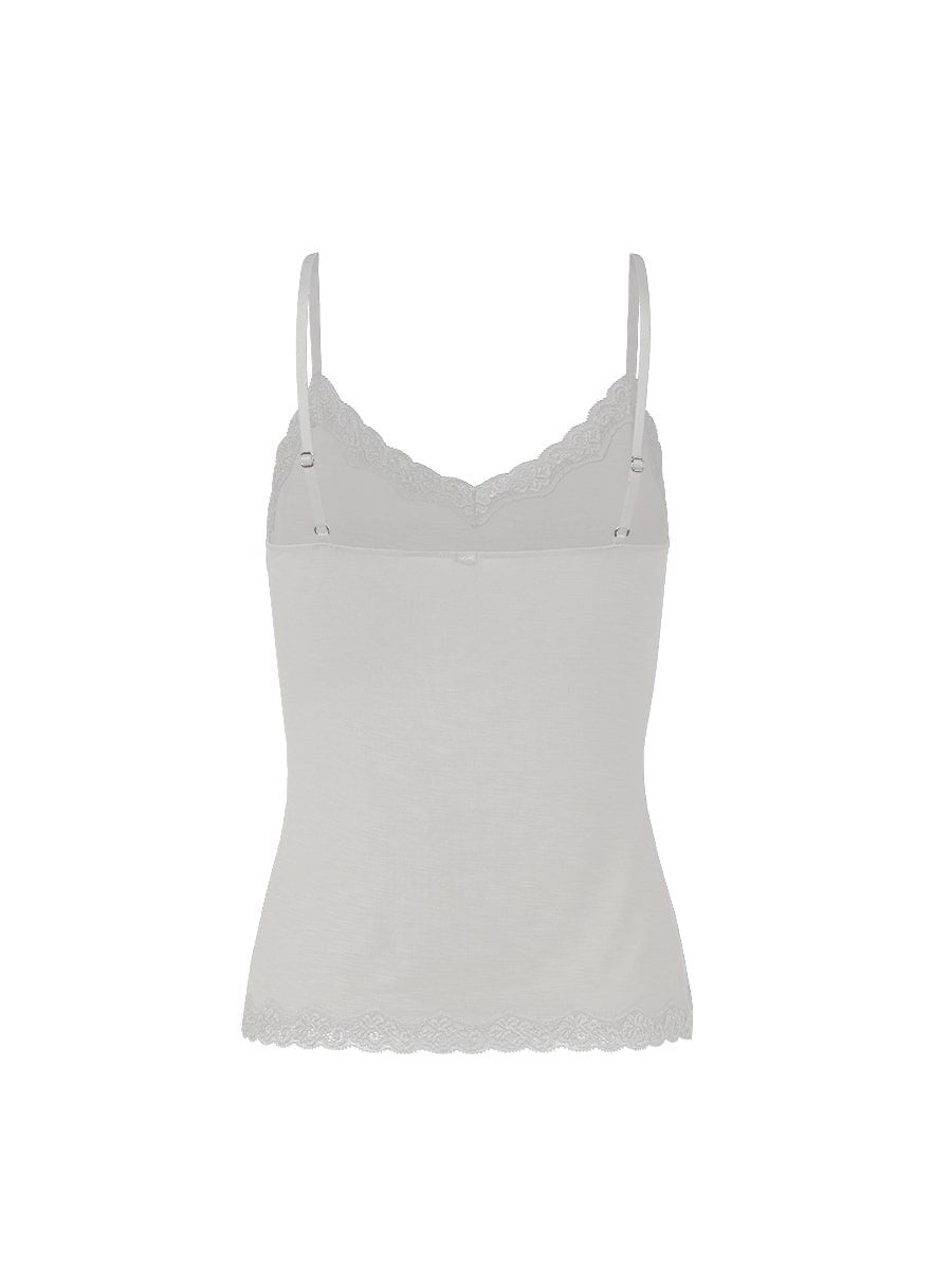 Model tank top with lace combination