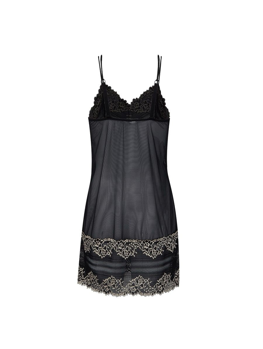 Nightgown with lace combination