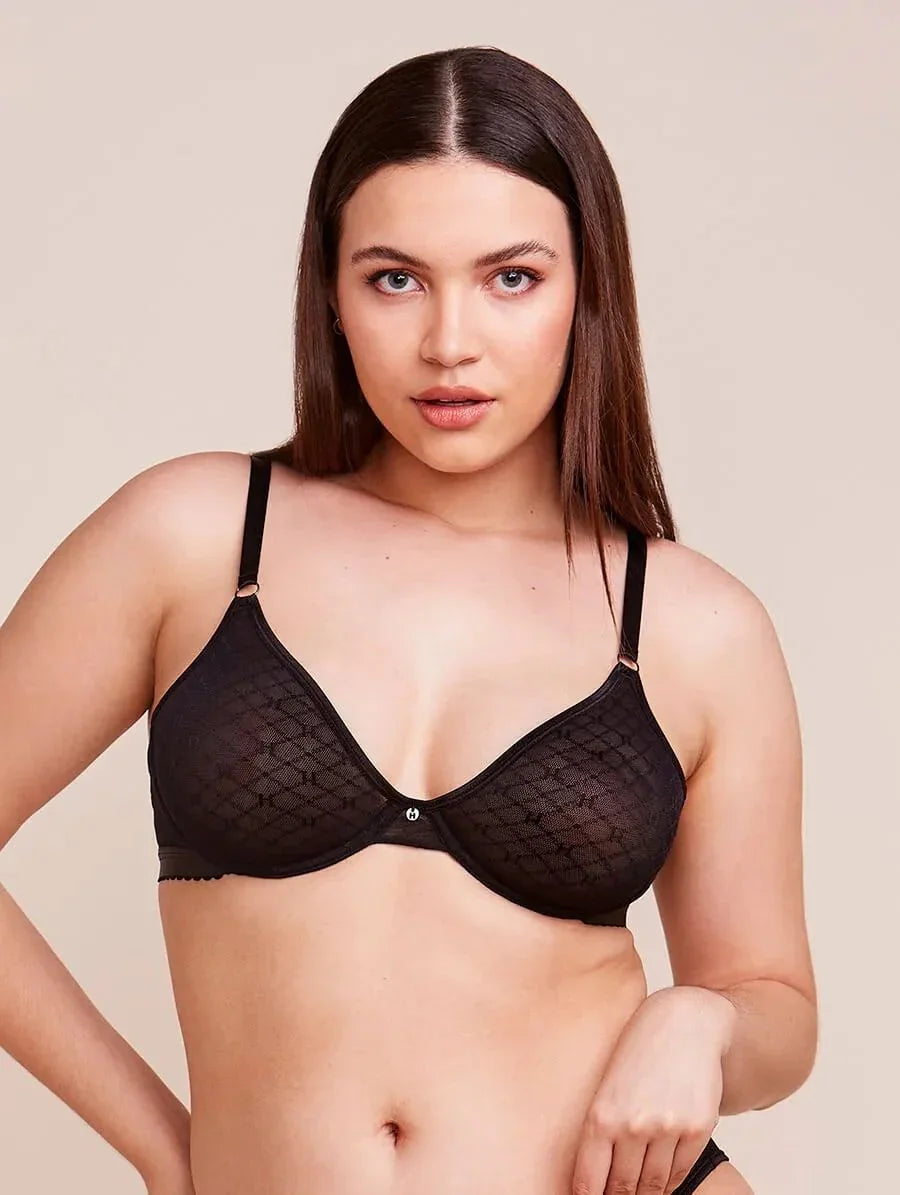 Tulle bra with embroidery and underwire without padding